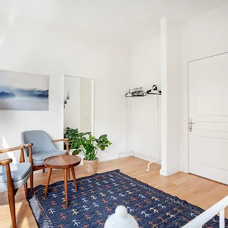 Apartment Magnificent View Great Location *